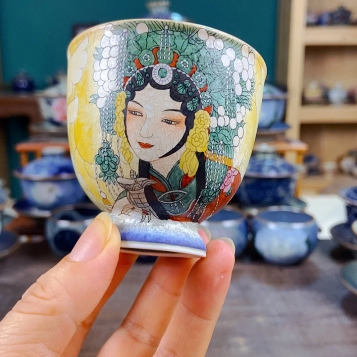 瓷片手工制作工艺精湛等