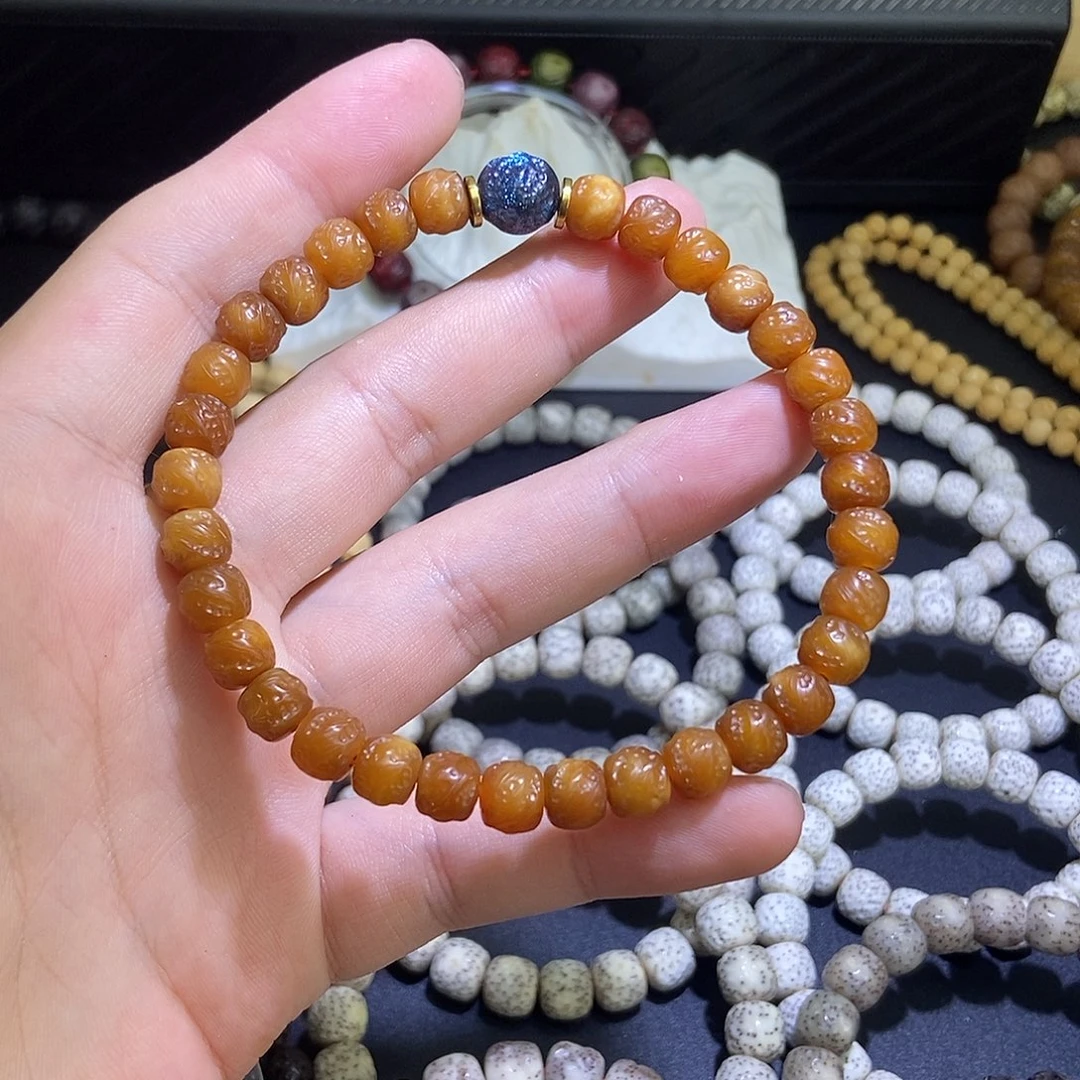 人***了星月菩提吊坠玉化龙脊观山