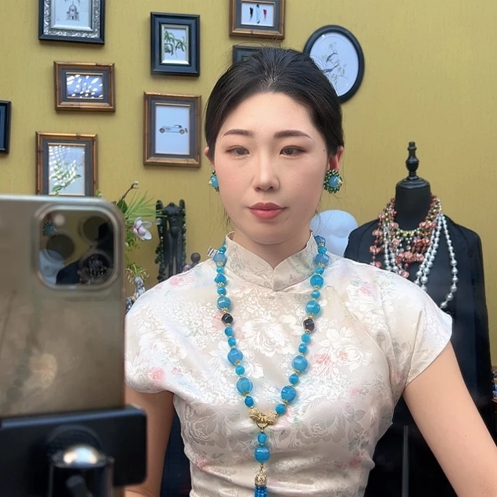 琉璃颈饰清*编号345 一套