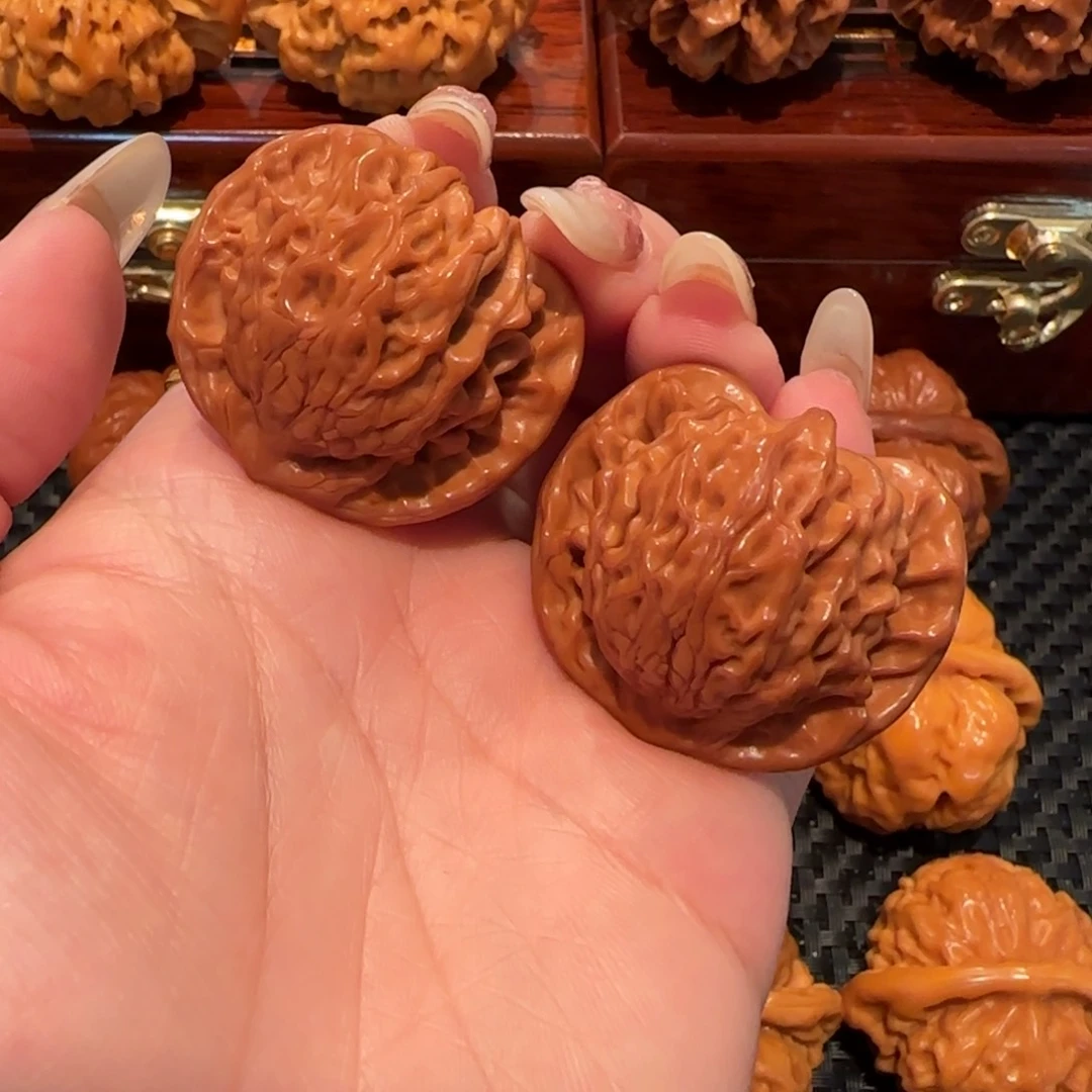 文玩核桃吊坠粗筋盘山36精品2076