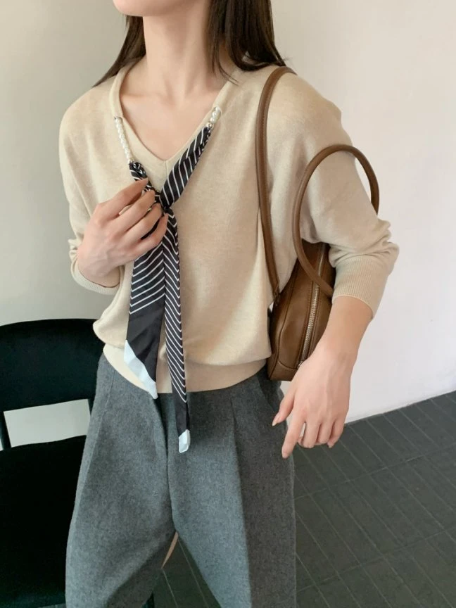 【潘潘.698833】秋冬新款醋酸山羊绒拼丝带款女装上新显瘦针织衫