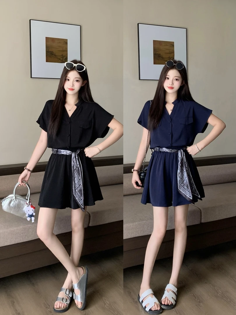 新款胖mm大码女夏装时尚丝巾装饰V领上衣短裤阔腿裤显瘦套装22525