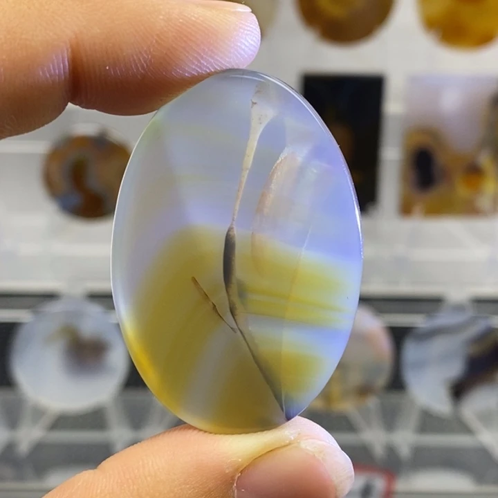 玛瑙/玉髓颈饰未镶嵌