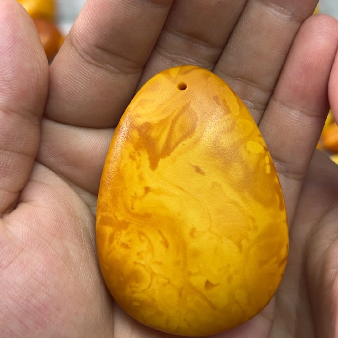 蜜蜡未镶嵌吊坠(不含链)