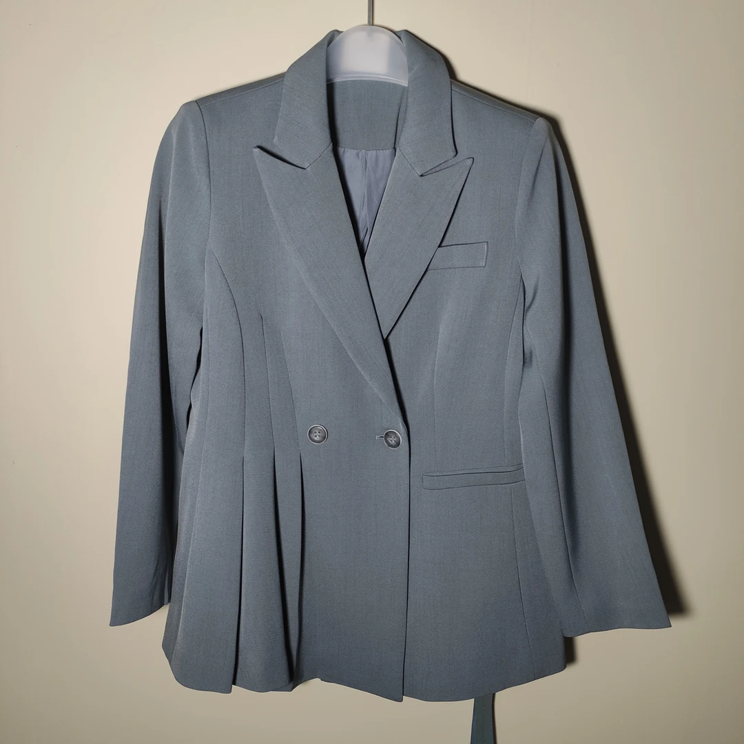 25年早春新款时尚气质百搭纯色系扣西装外套（1Y23105020）【452】