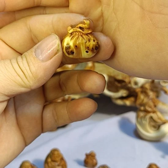 柏木（崖柏）太行崖柏福袋手把件