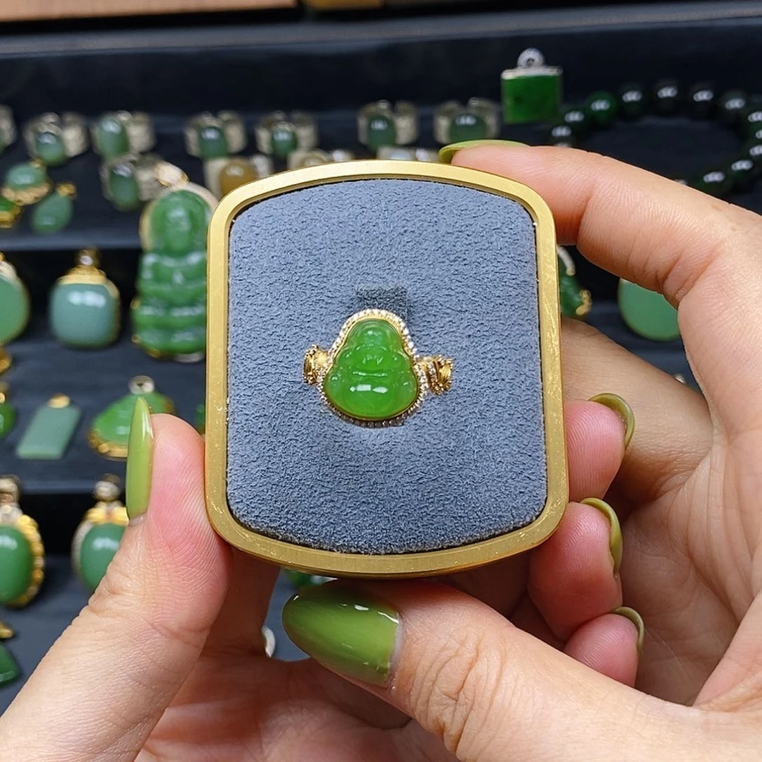 和田玉（碧玉）戒指18K金镶嵌