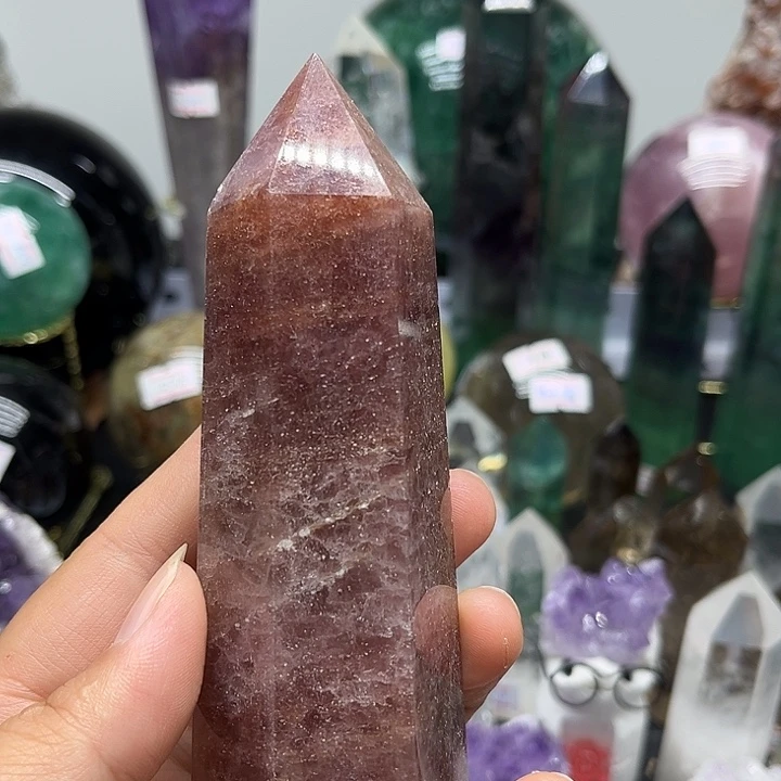 未镶嵌珠宝半成品水晶262克草莓晶柱