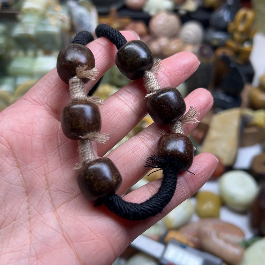 小***怪岫岩河磨玉（透闪石质玉）未镶嵌颈饰河磨玉项链