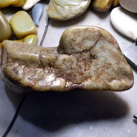 未镶嵌和田玉（糖玉）挂件