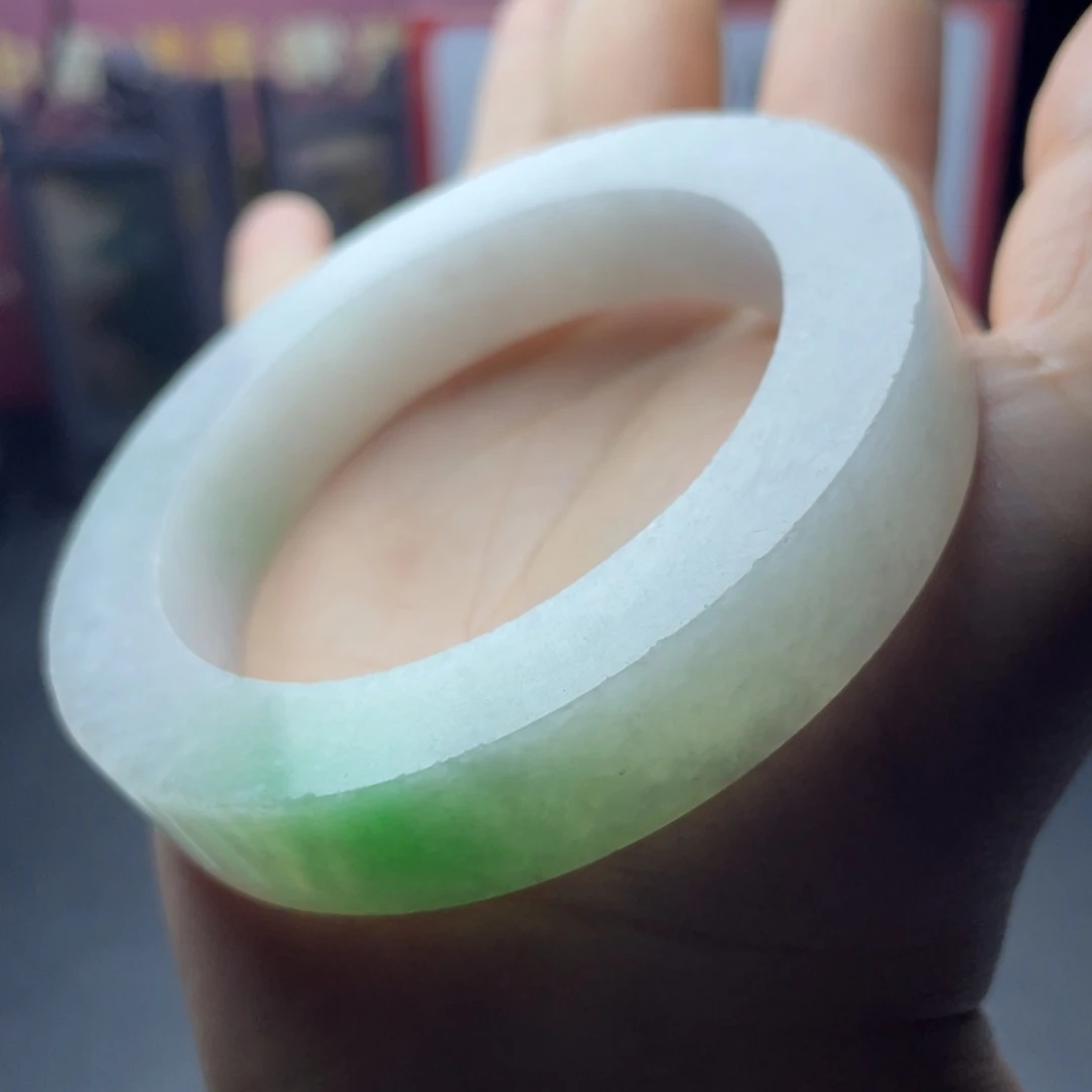 定制翡翠未镶嵌缅A翡翠多样性发一