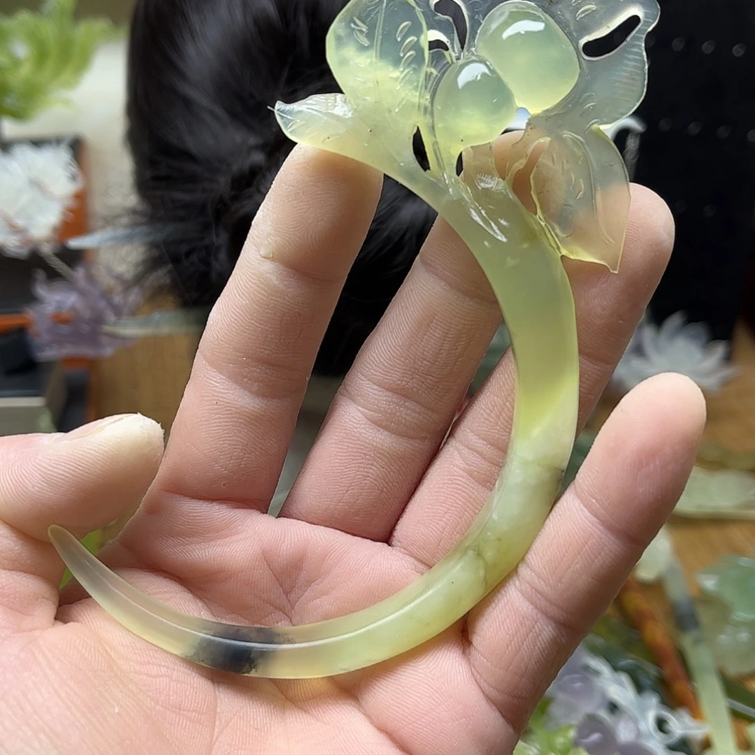 蛇纹石玉未镶嵌岫玉