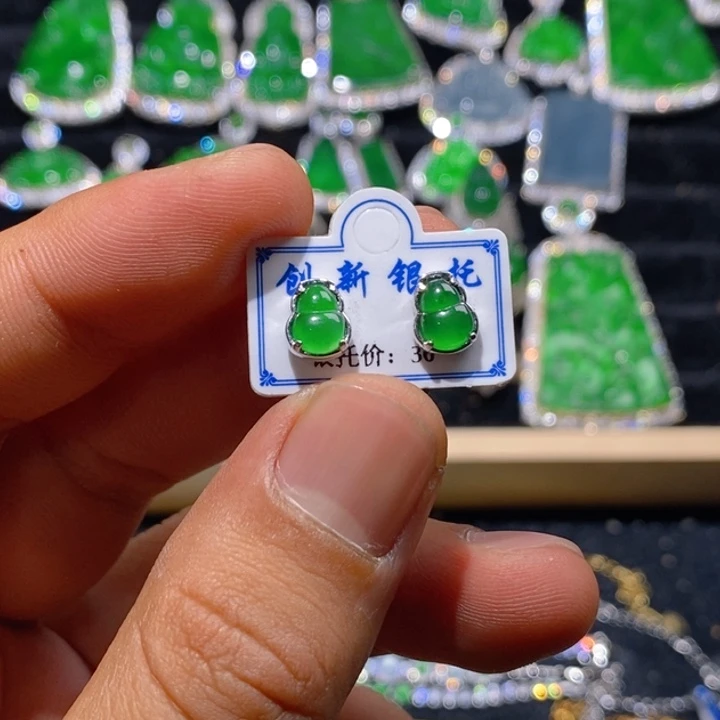 翡翠耳饰银S925镶嵌天然A货翡翠