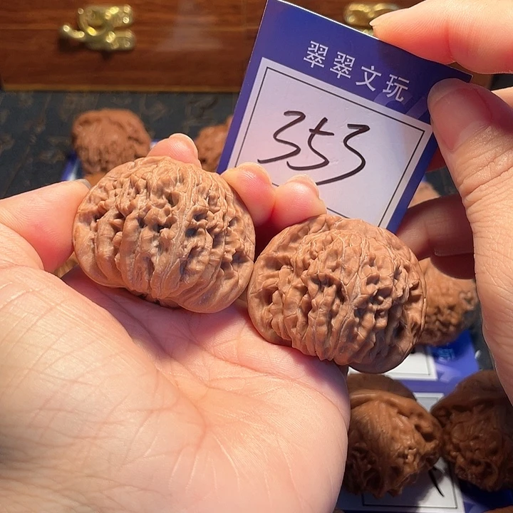 文玩核桃把件城****鱼353号全品楼子4.5