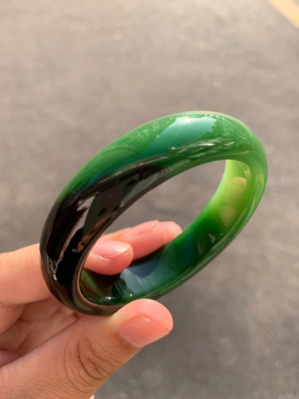 和田玉碧玉手镯红皮老料正阳绿51/52口径