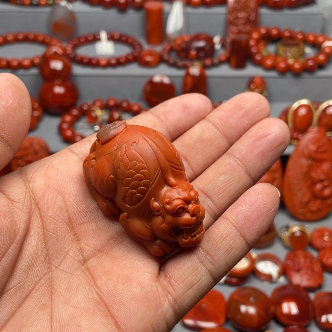 南红玛瑙未镶嵌珠宝奇石吊坠