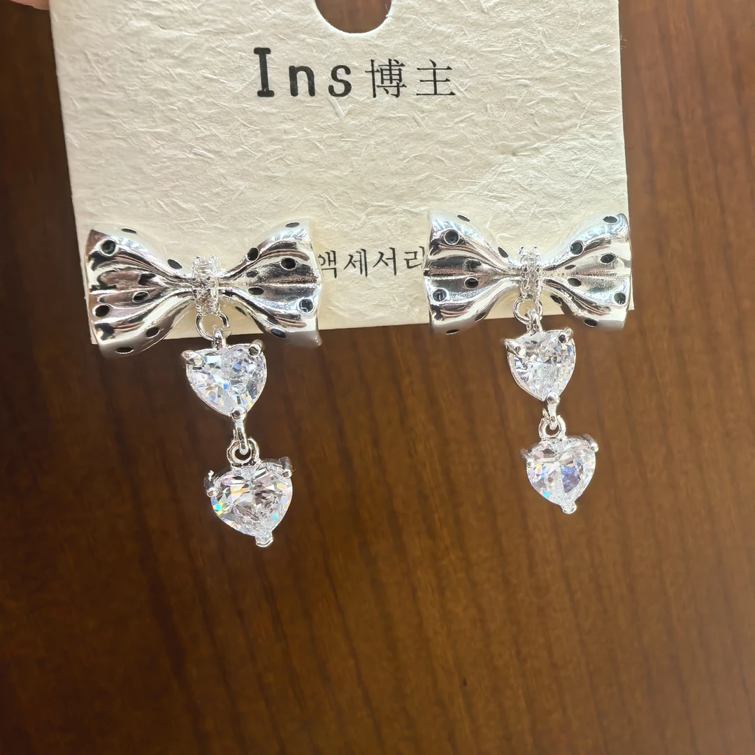 F678银色波点蝴蝶结爱心流苏闪闪耳钉耳饰