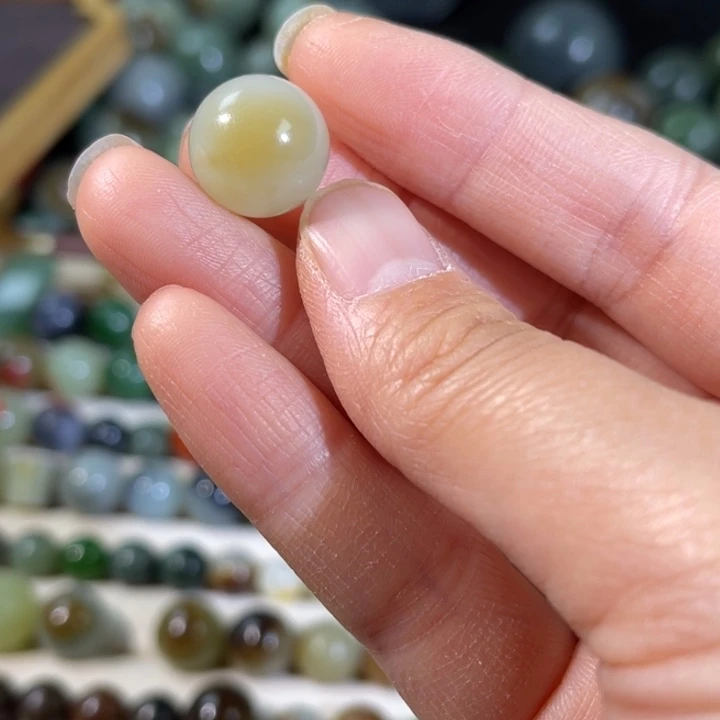 和田玉（糖玉）未镶嵌珠宝半成品14