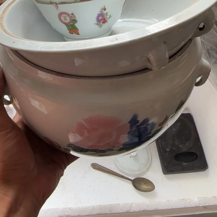 王***来偏远地区不包邮的