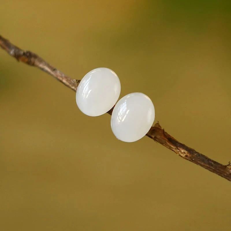 新疆和田玉白玉蛋面耳钉羊脂白耳饰轻奢百搭油润细腻一级白