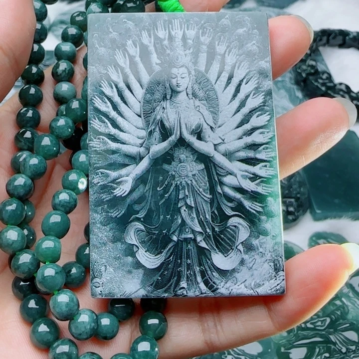 扎****翡翠未镶嵌颈饰多样性发货天然的A货翡翠