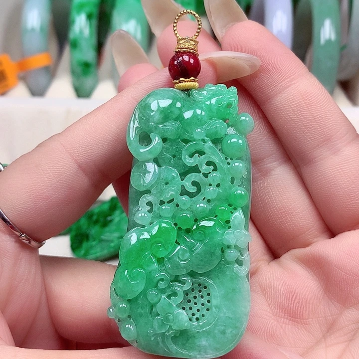 颈饰未镶嵌翡翠翡翠