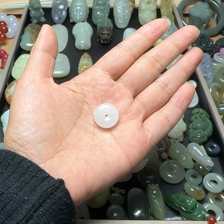 和田玉挂件未镶嵌穆**享