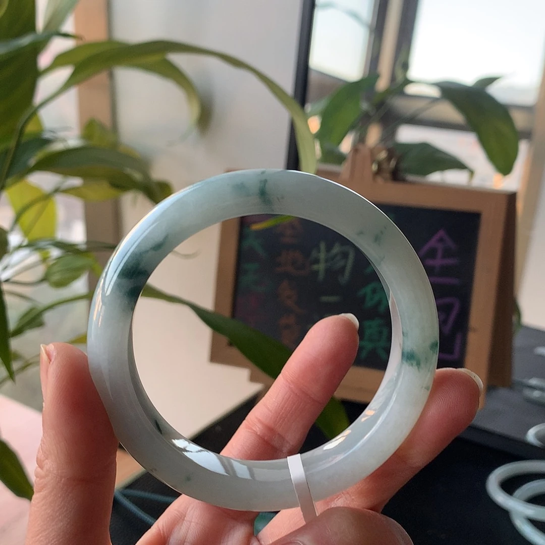 冰***儿翡翠未镶嵌手镯天然翡翠手镯