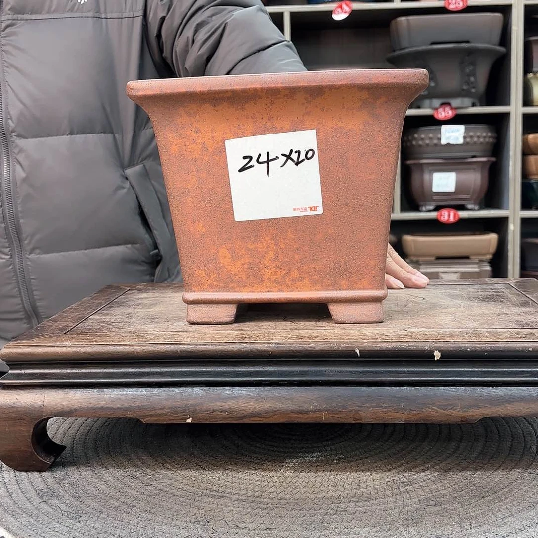 紫砂花盆紫砂的味道很好喝的