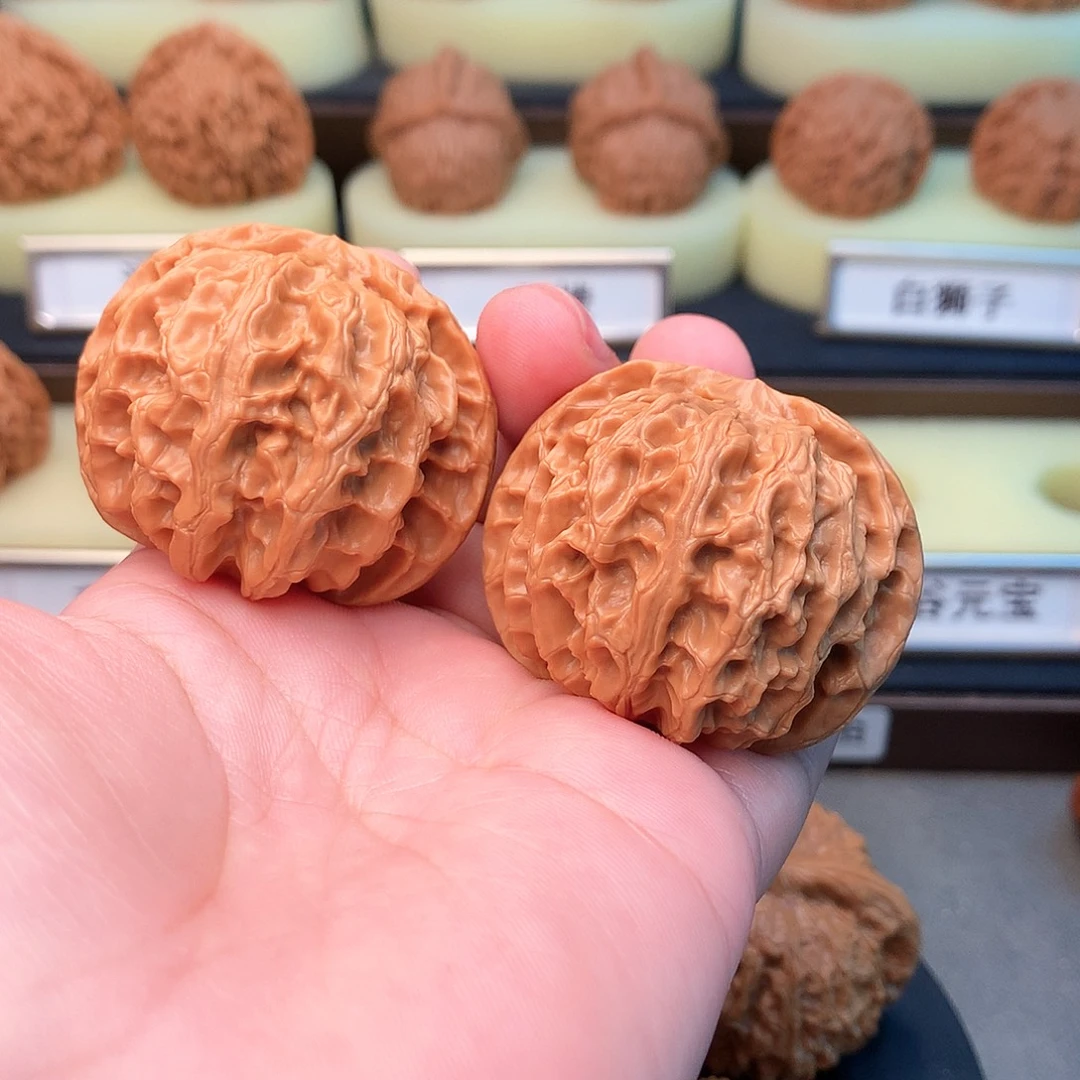 特***斯文玩核桃吊坠205号苹果园43