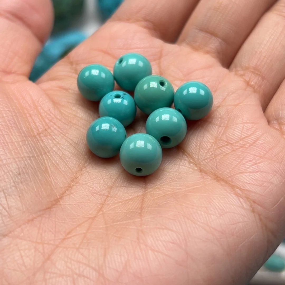 马***手绿松石未镶嵌珠宝奇石