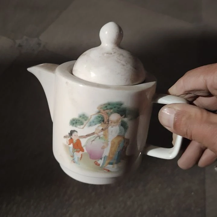 盘陶瓷盘子碗啥都有