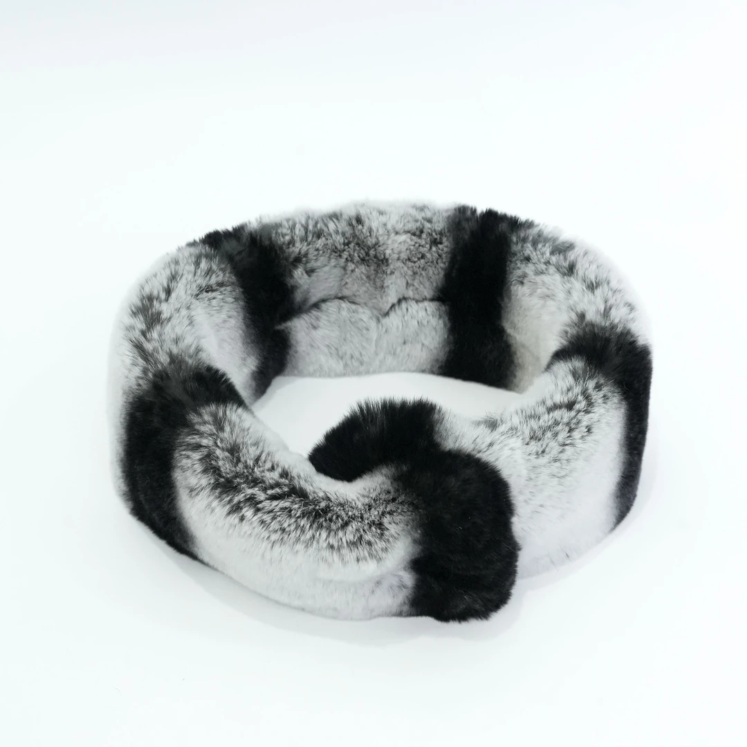 三期免息 濑兔围巾NJ18-TMWB01