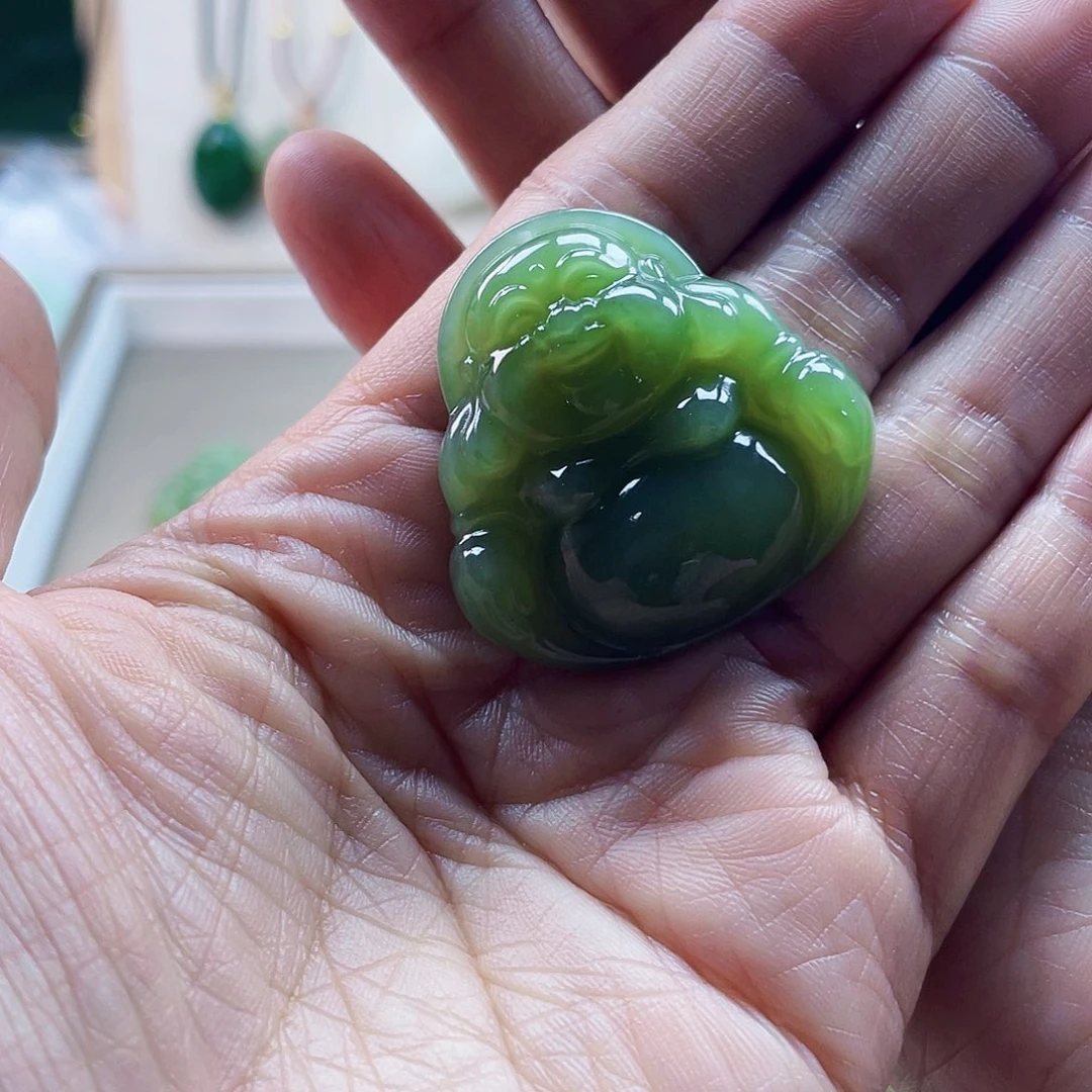 和田玉吊坠(不含链)未镶嵌程**呀