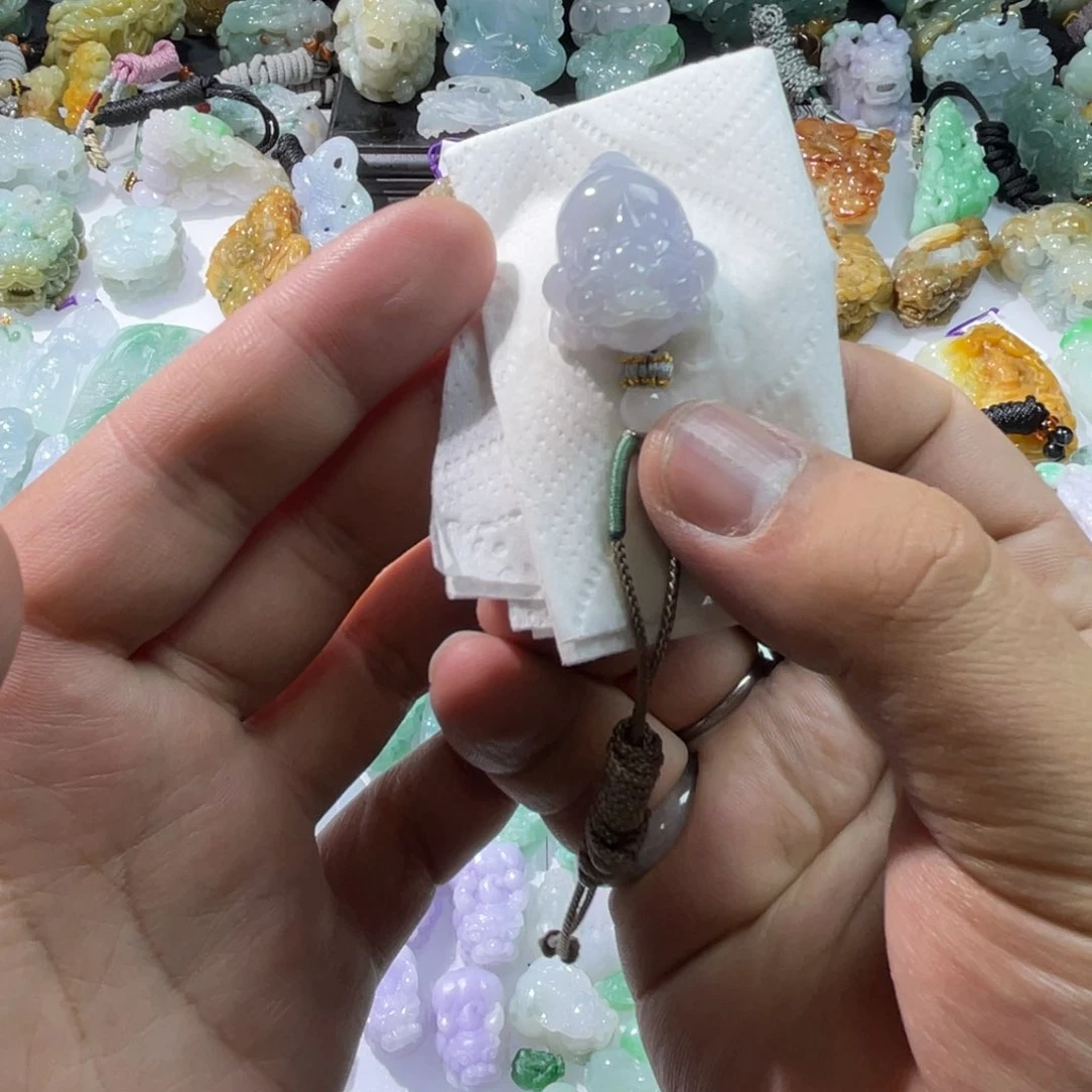 翡翠颈饰未镶嵌天然