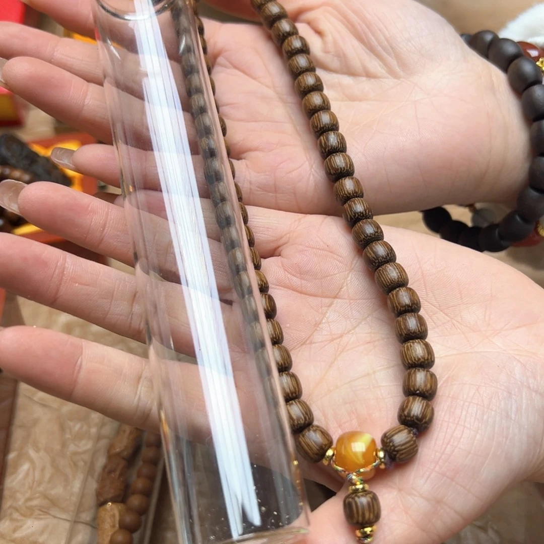 大叶紫檀（黑酸枝木类）