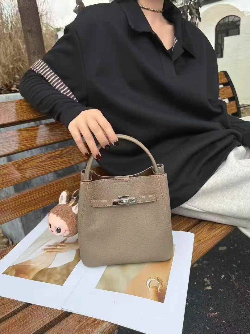 【T·T大象灰】经典款菜篮子经典牛皮包包女包 单肩斜跨都可6127