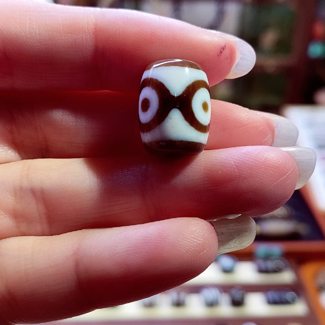 合金玛瑙/玉髓珠宝奇石突****呢