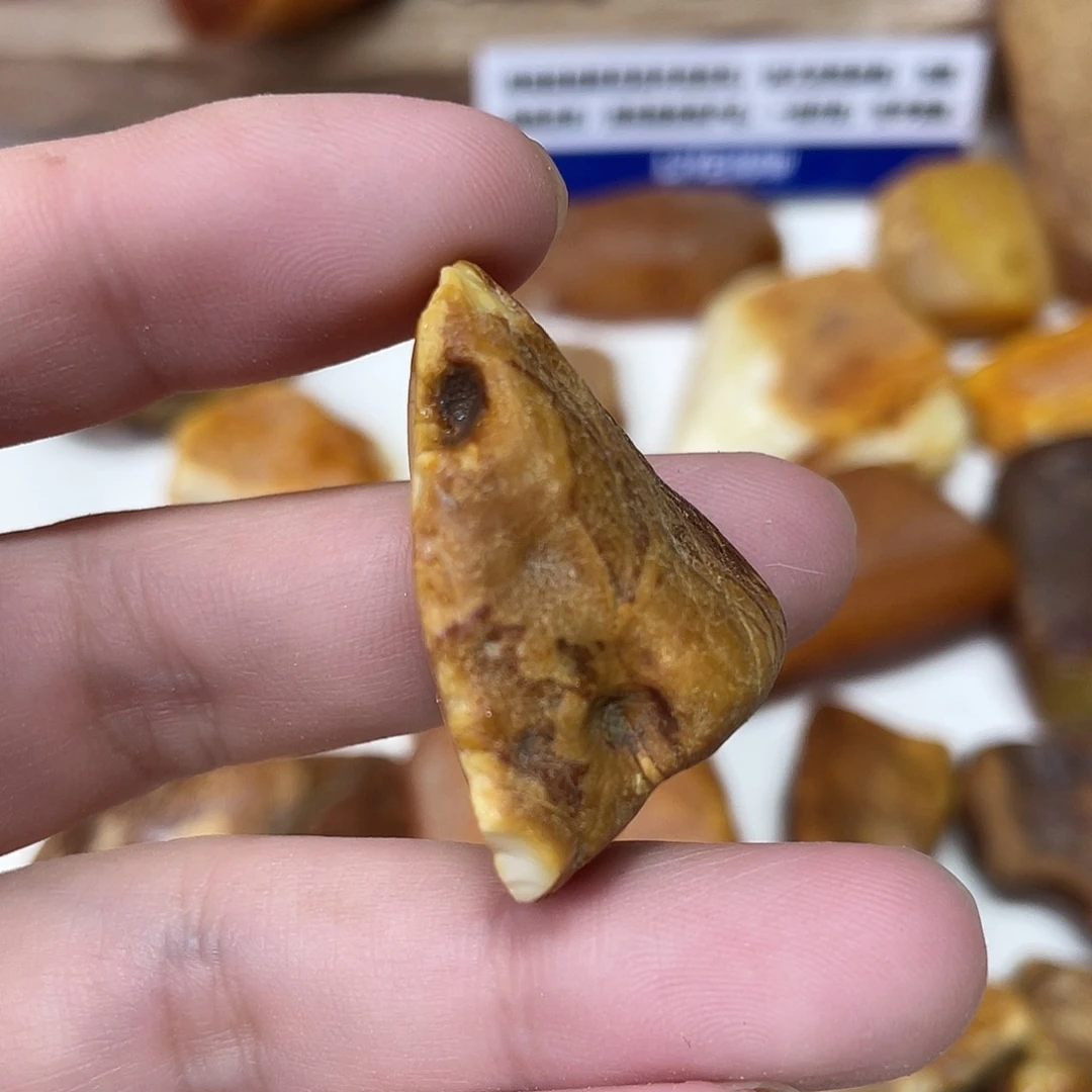 定制琥珀未镶嵌原矿琥珀