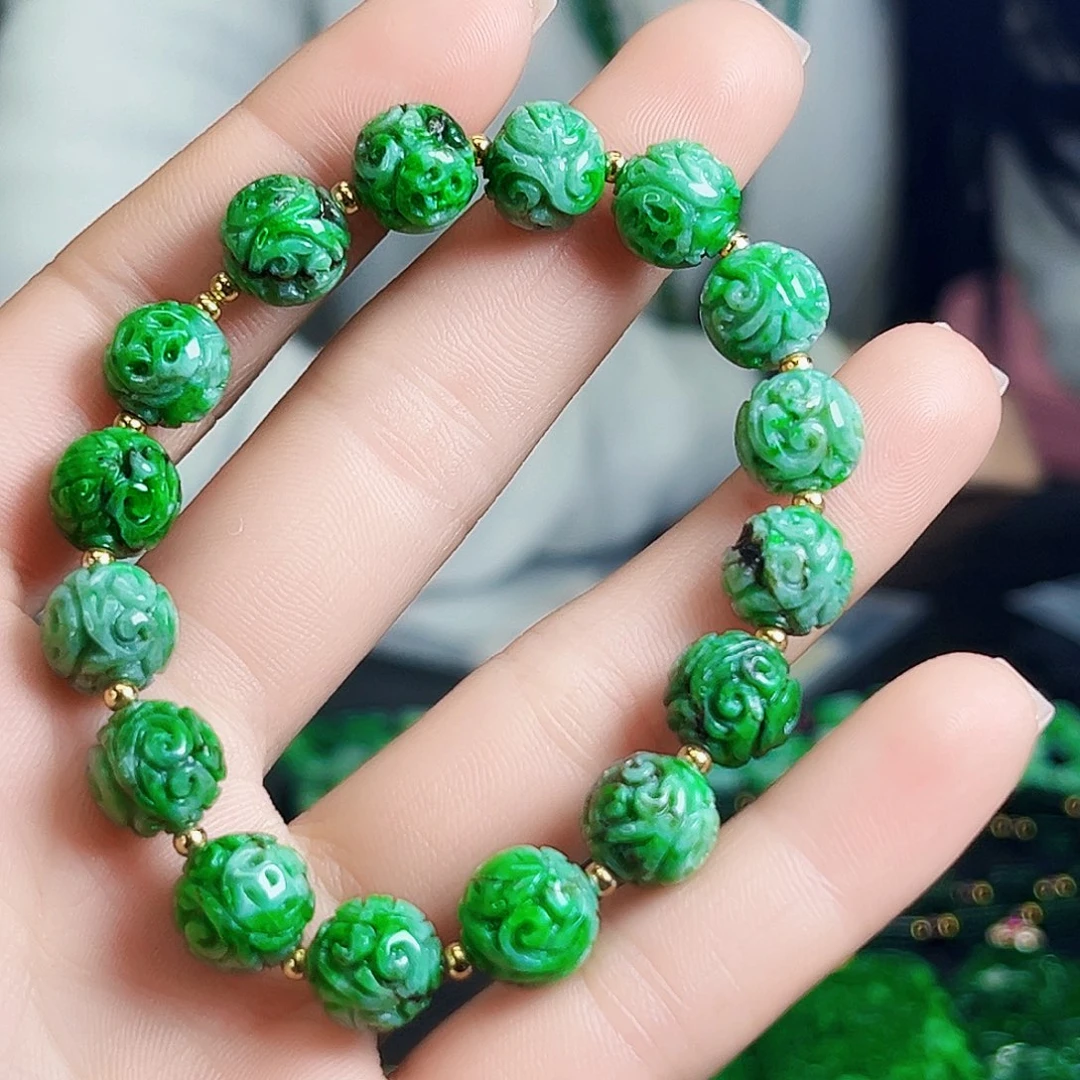 颈饰未镶嵌翡翠多样性