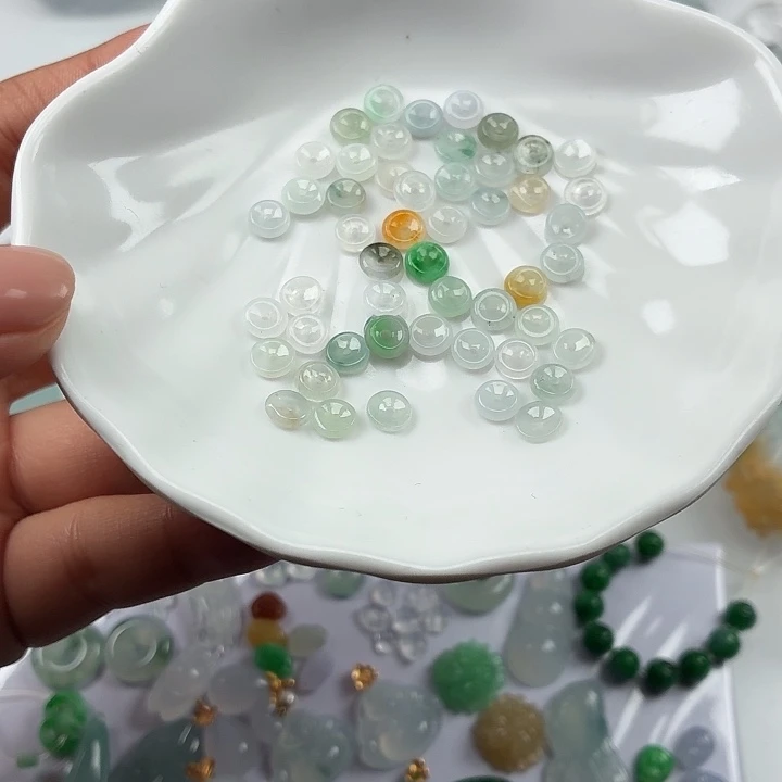 翡翠未镶嵌颈饰纯天