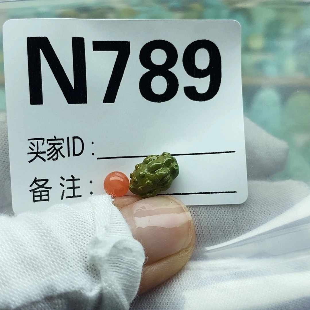 未镶嵌配饰南红玛瑙
