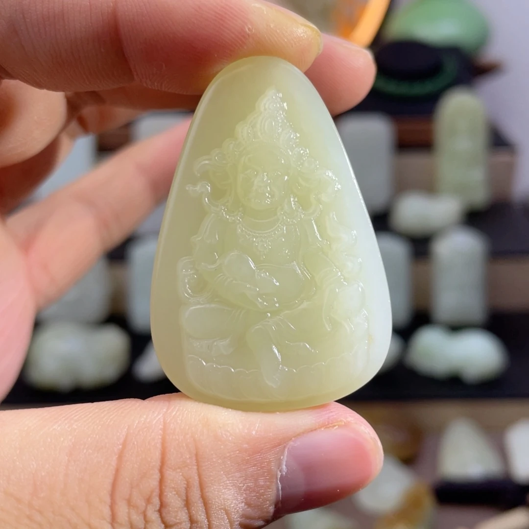 和田玉未镶嵌颈饰