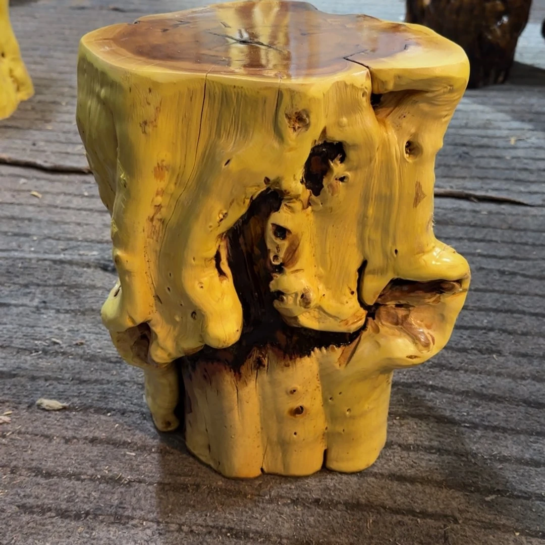 三***人龙纹鸡心枣木手工艺品