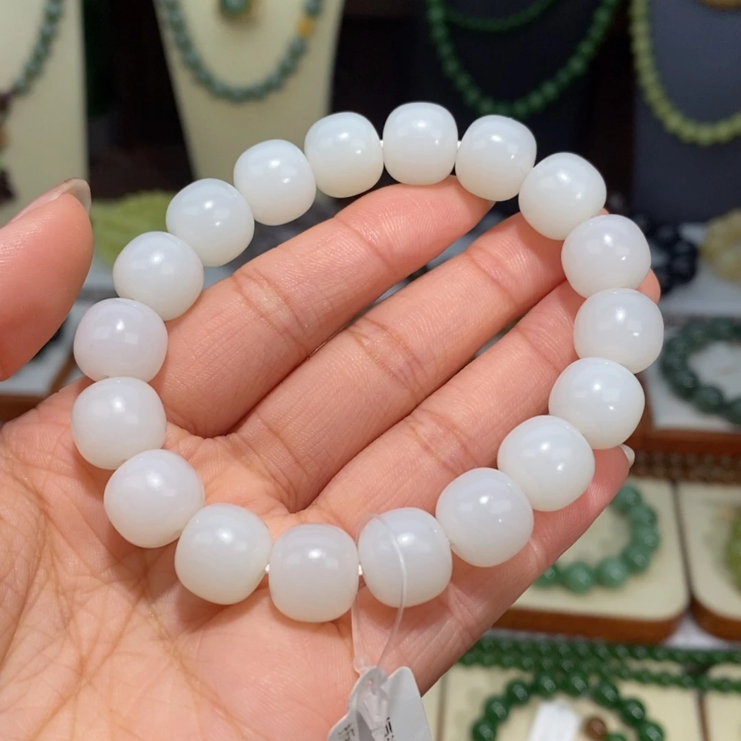 和田玉未镶嵌手串