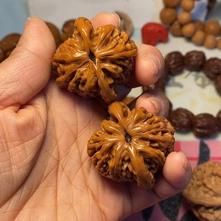 不***尔把件文玩核桃虎头