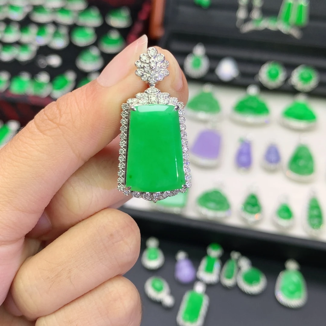 翡翠18K金镶嵌吊坠(不含链)