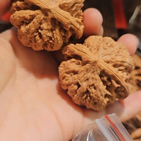 麦***赫文玩核桃吊坠47.5粗筋