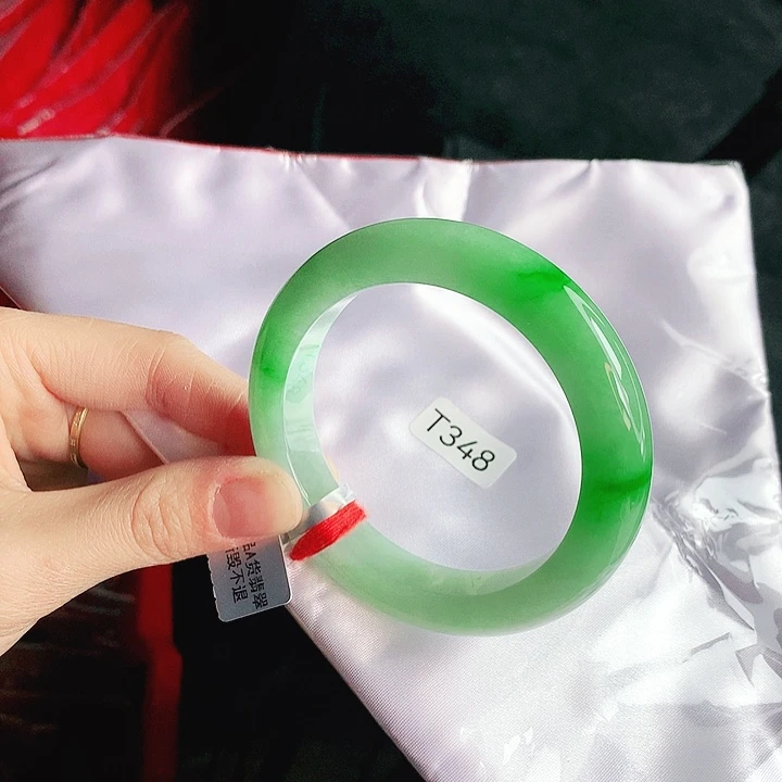 翡翠未镶嵌手镯缅甸天然a货翡翠手镯111号