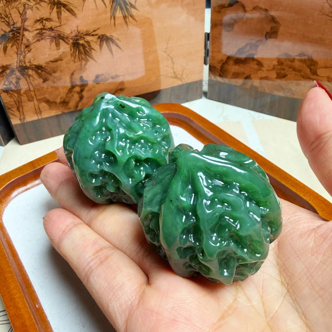 天然和田玉碧玉核桃一对健身锻炼手部把玩核桃送朋友男士生日礼物